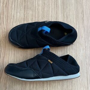 Teva Men's Reember Moc Black and Blue Size Mens 7/Womens 8